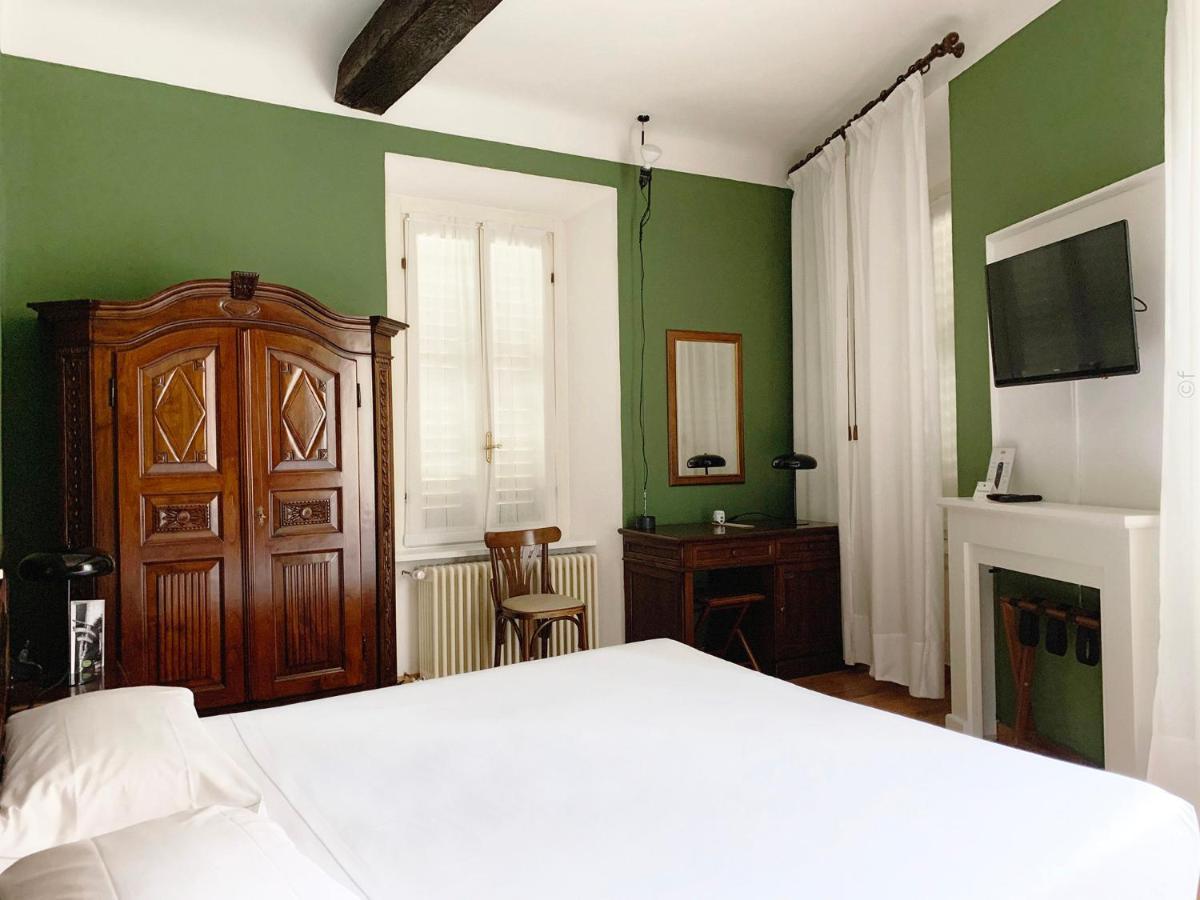Albergo Bologna Varese Bagian luar foto