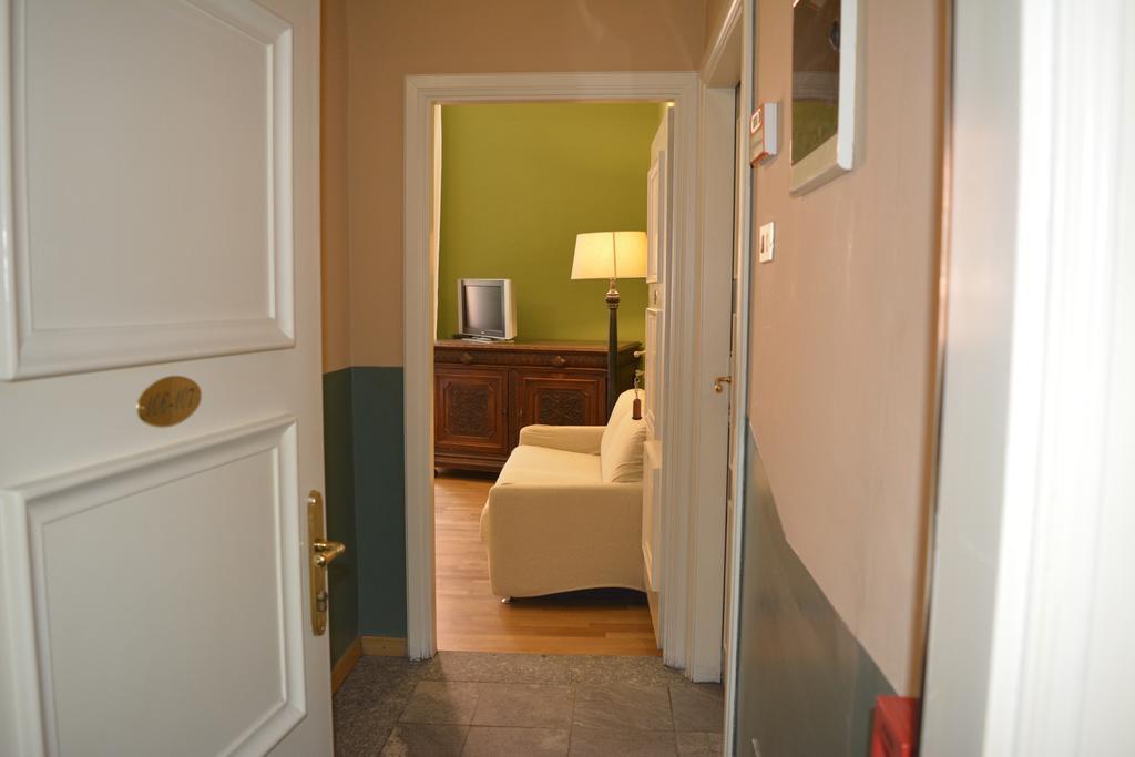 Albergo Bologna Varese Bagian luar foto