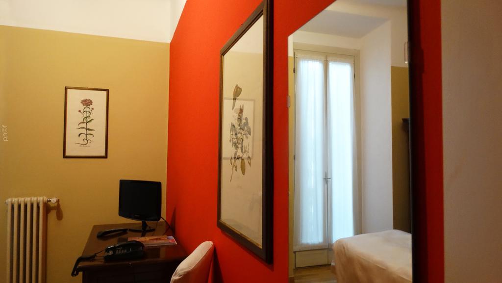 Albergo Bologna Varese Bagian luar foto